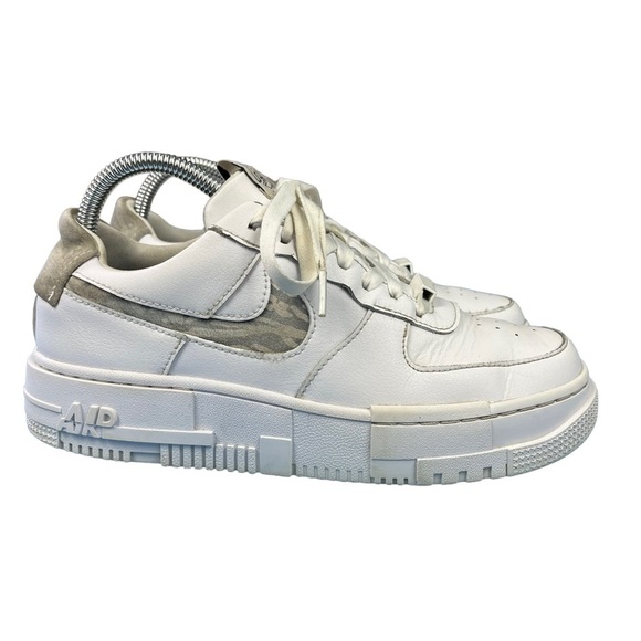 Nike Air‎ Force 1 Low Pixel SE Womens Size 8 - Picture 1 of 11